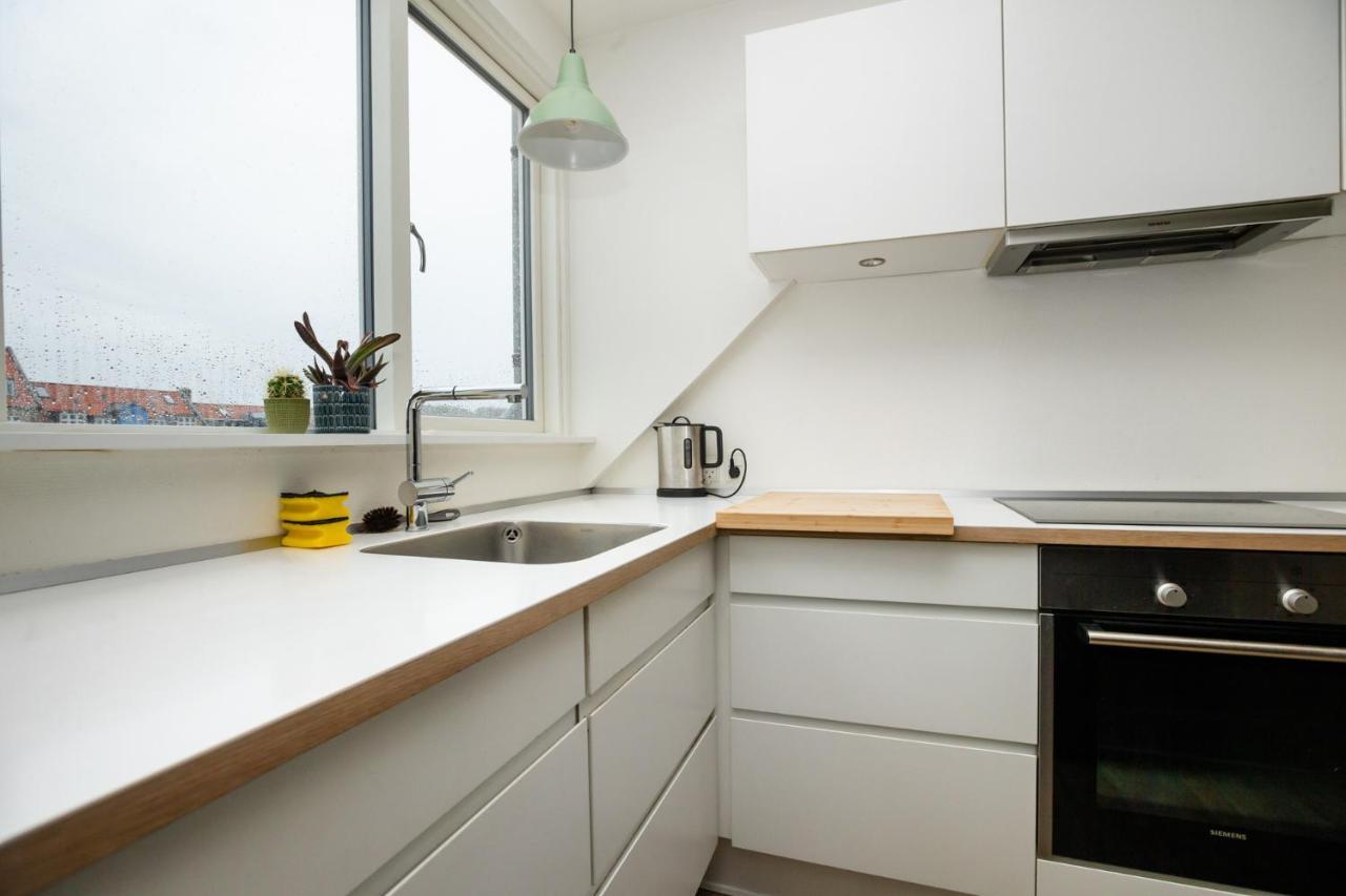 Come Stay In Penthouse With Room For 2-People Århus Extérieur photo